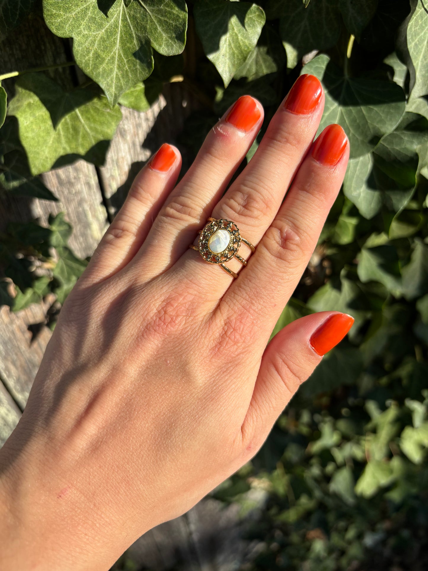 Bague Précieuse
